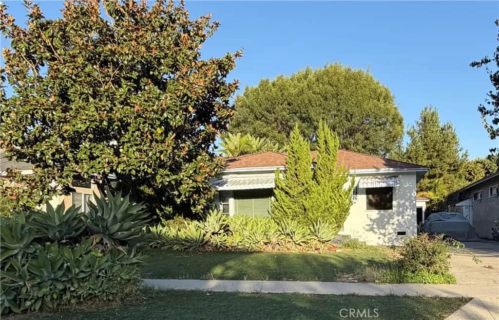 4760 Montair, Long Beach, CA — listing photo 1