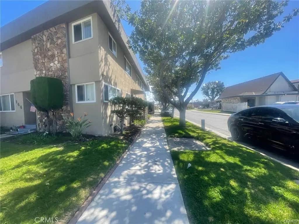 144 W Hillsdale Street 3, Inglewood, CA — listing photo 1