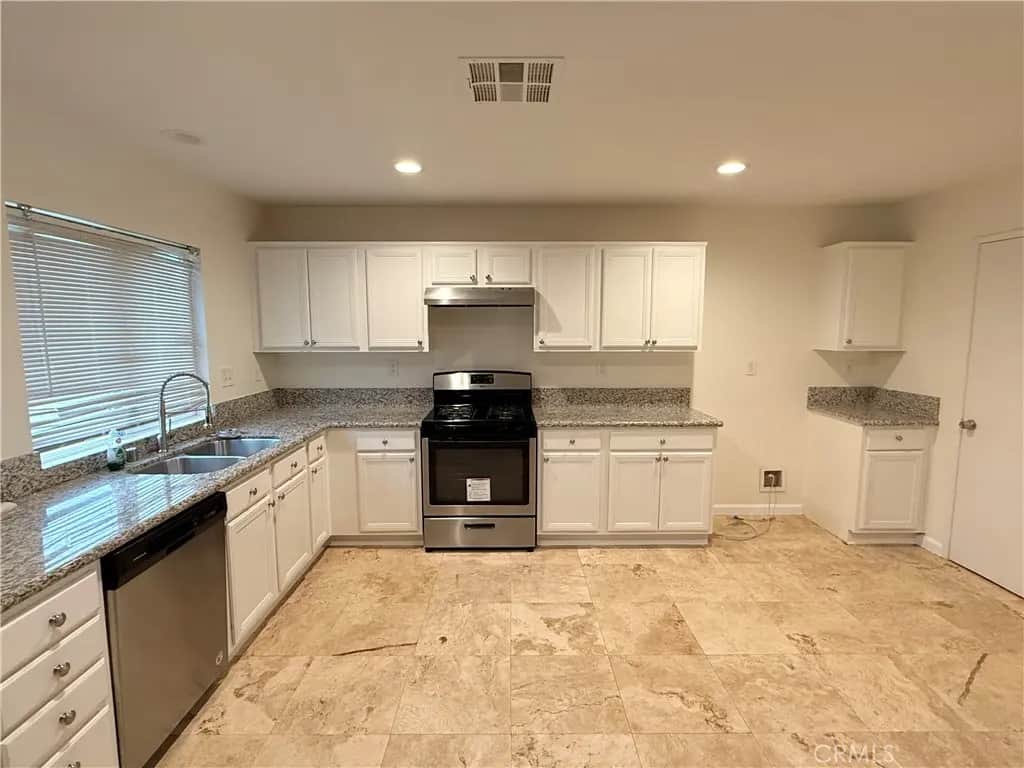 1752 E Ivesbrook, Lancaster, CA — listing photo 1