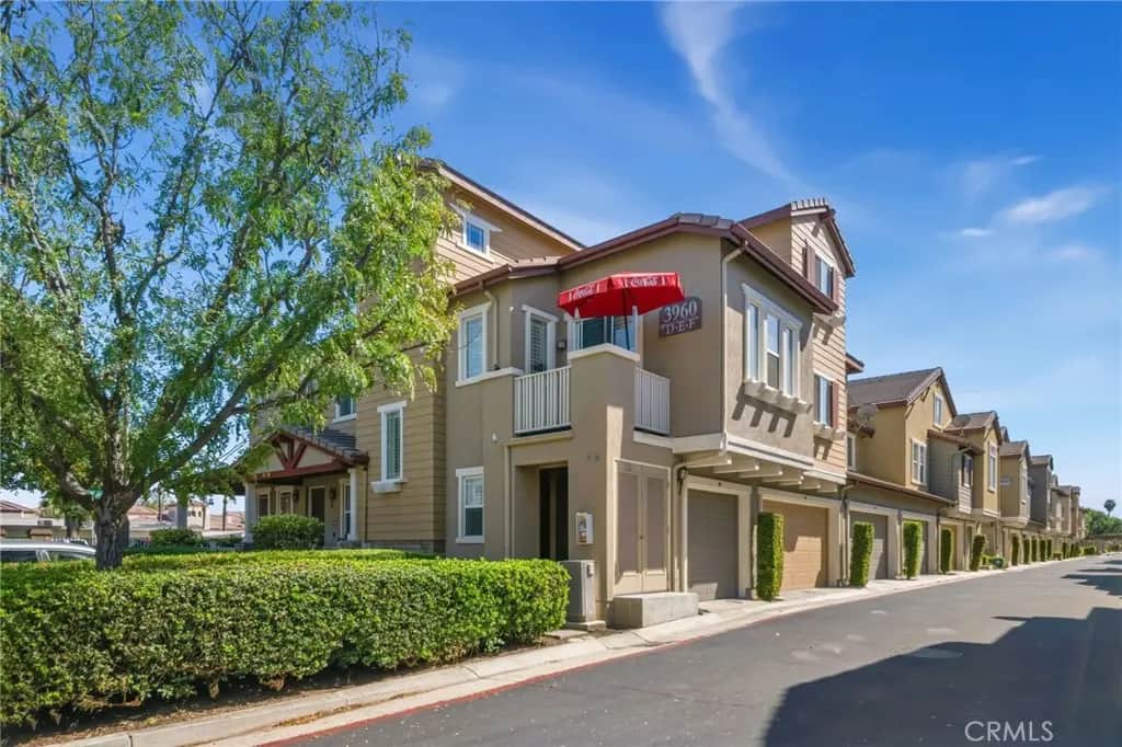 3960 Polk St Unit F, Riverside, CA — listing photo 1