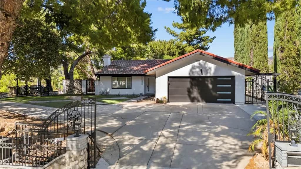 12850 Woodley Avenue, Granada Hills, CA — listing photo 1