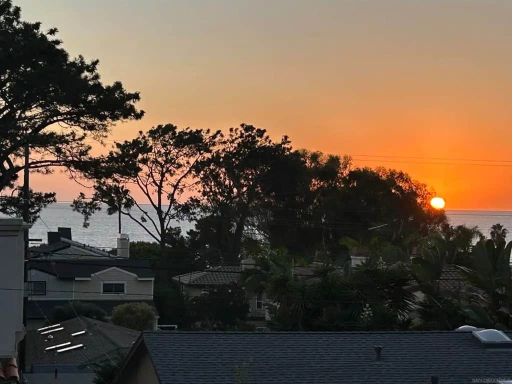 2277 Montgomery Ave, Cardiff By The Sea, CA — listing photo 1