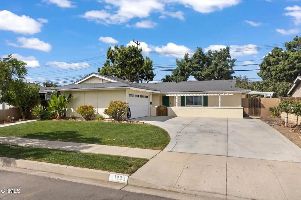11225 Casa Street, Ventura, CA — listing photo 1