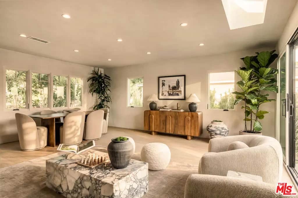 1204 Marine Street, Santa Monica, CA — listing photo 1