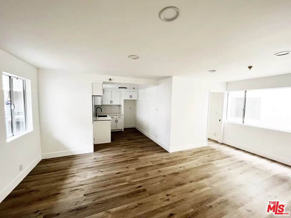 11430 Cedar Avenue 6, Hawthorne, CA — listing photo 1