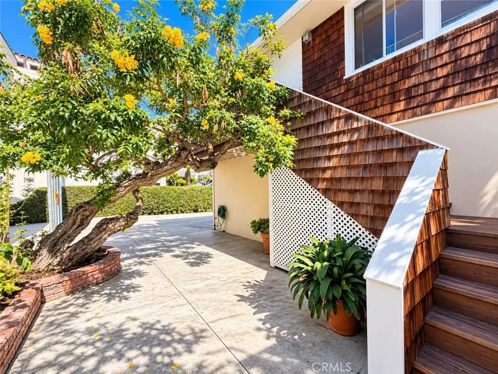 3708 1/2 Ocean Boulevard, Newport Beach, CA — listing photo 1