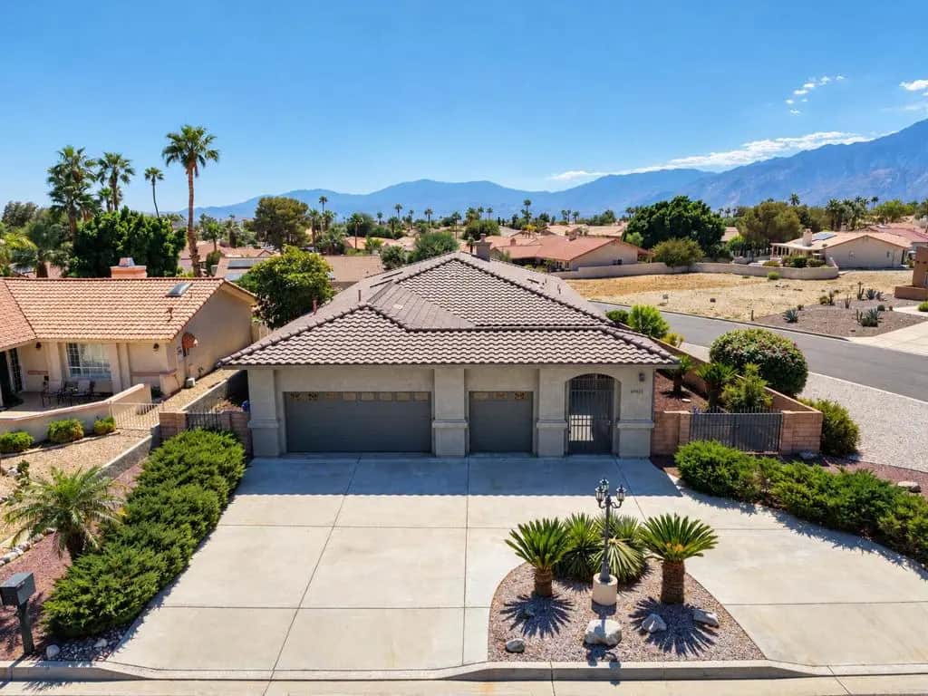 8963 Warwick Drive, Desert Hot Springs, CA — listing photo 1