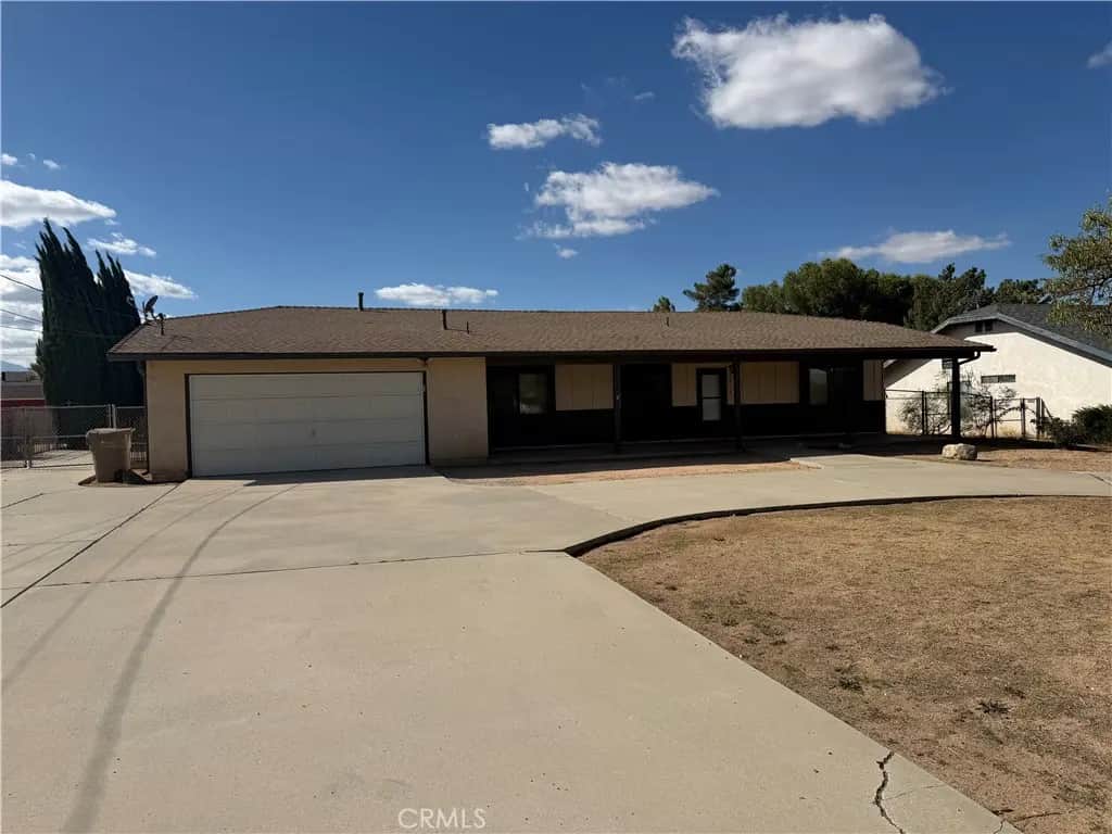 6830 Summit Valley Road, Hesperia, CA — listing photo 1
