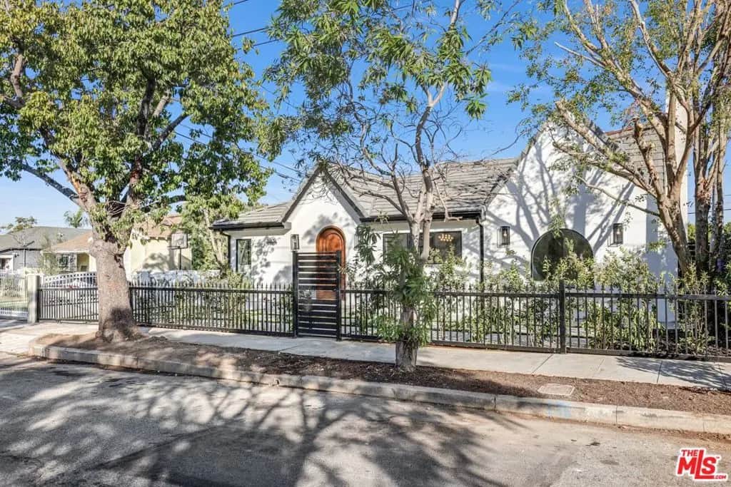 11404 Biona Drive, Los Angeles, CA — listing photo 1