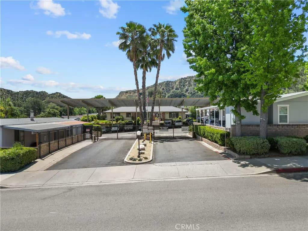 31344 N Lakehills Rd 3, Castaic, CA — listing photo 1