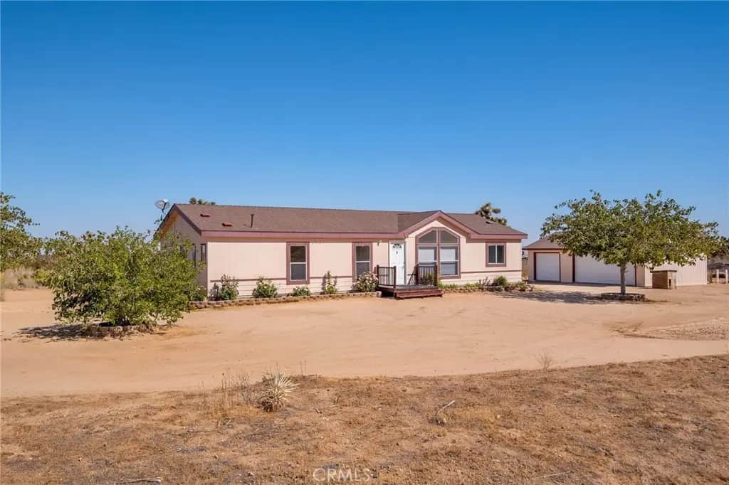 12945 Smith Road, Phelan, CA — listing photo 1