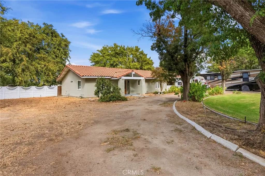 10650 Shellabarger Road, Bakersfield, CA — listing photo 1