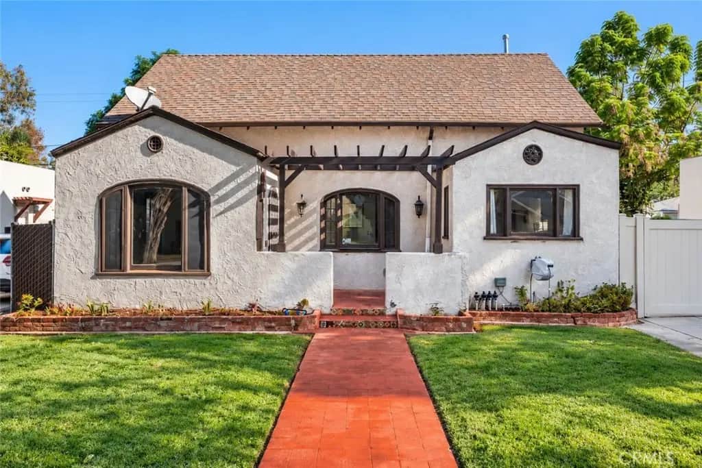 4225 Rosewood, Riverside, CA — listing photo 1