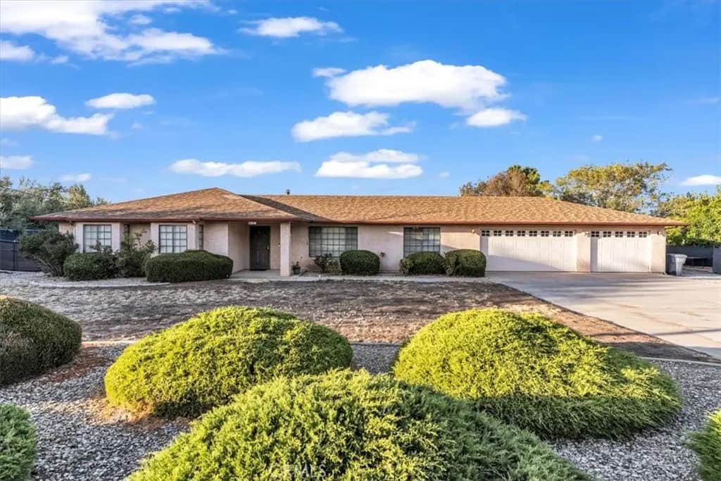 15614 Mesquite, Hesperia, CA — listing photo 1