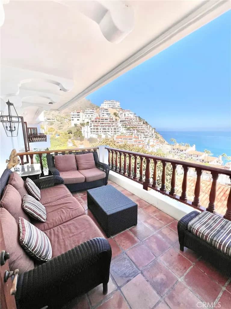 19 Camino De Flores, Avalon, CA — listing photo 1