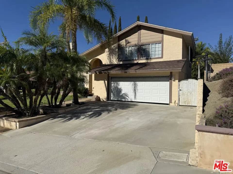 910 S Peary Way, Anaheim, CA — listing photo 1