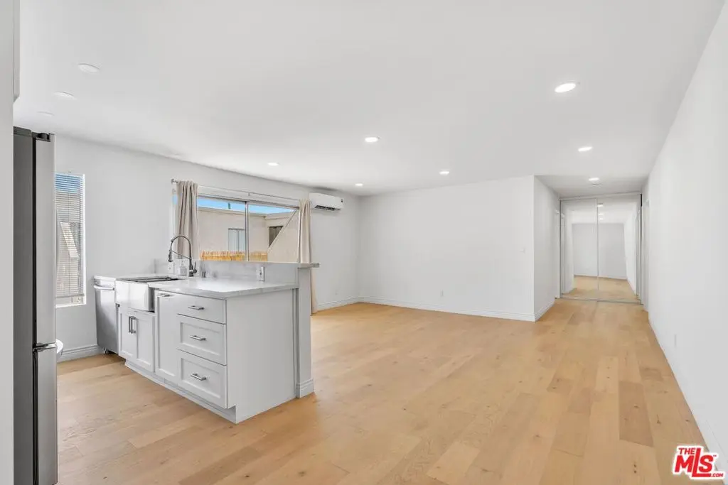 409 Burchett Street 316, Glendale, CA — listing photo 1