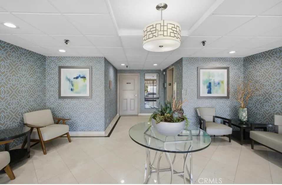 1115 S Elm 213, Los Angeles, CA — listing photo 1