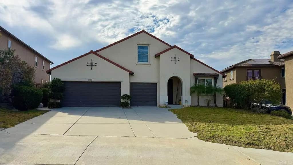 1113 Parkview Drive, Oceanside, CA — listing photo 1