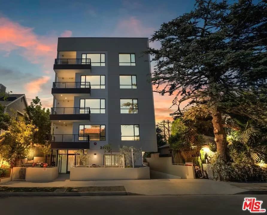 2465 Purdue Avenue, Los Angeles, CA — listing photo 1