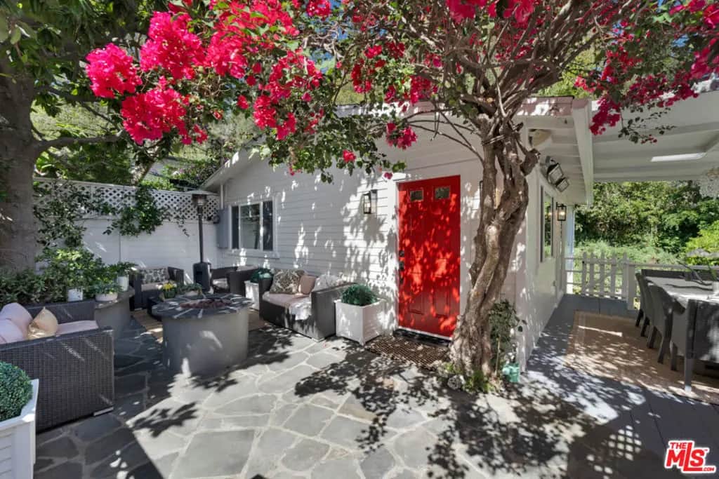 10431 Scenario Lane, Los Angeles, CA — listing photo 1