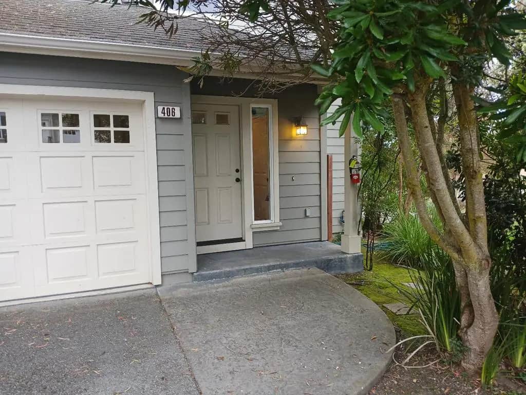 406 Coronado Street, El Granada, CA — listing photo 1