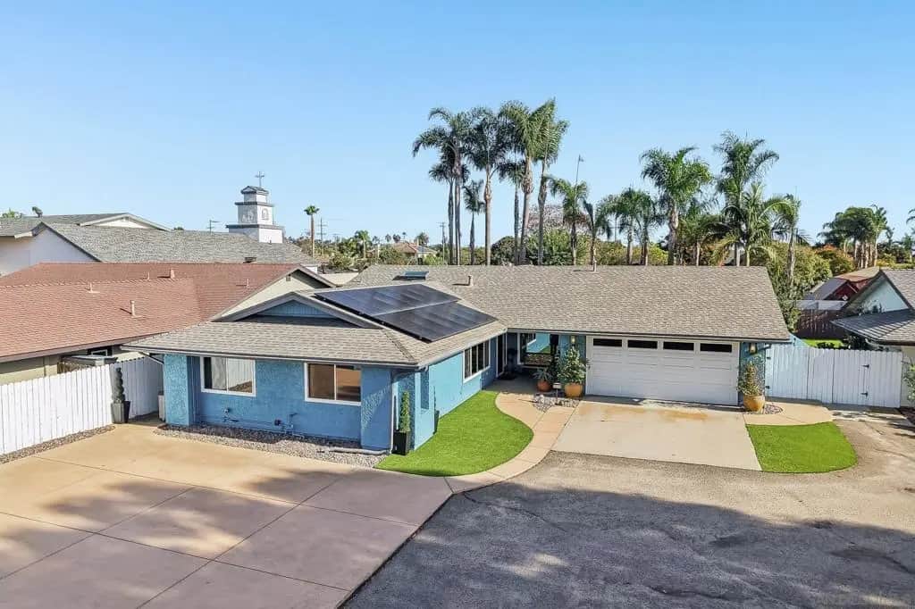 1015 Morse St B, Oceanside, CA — listing photo 1