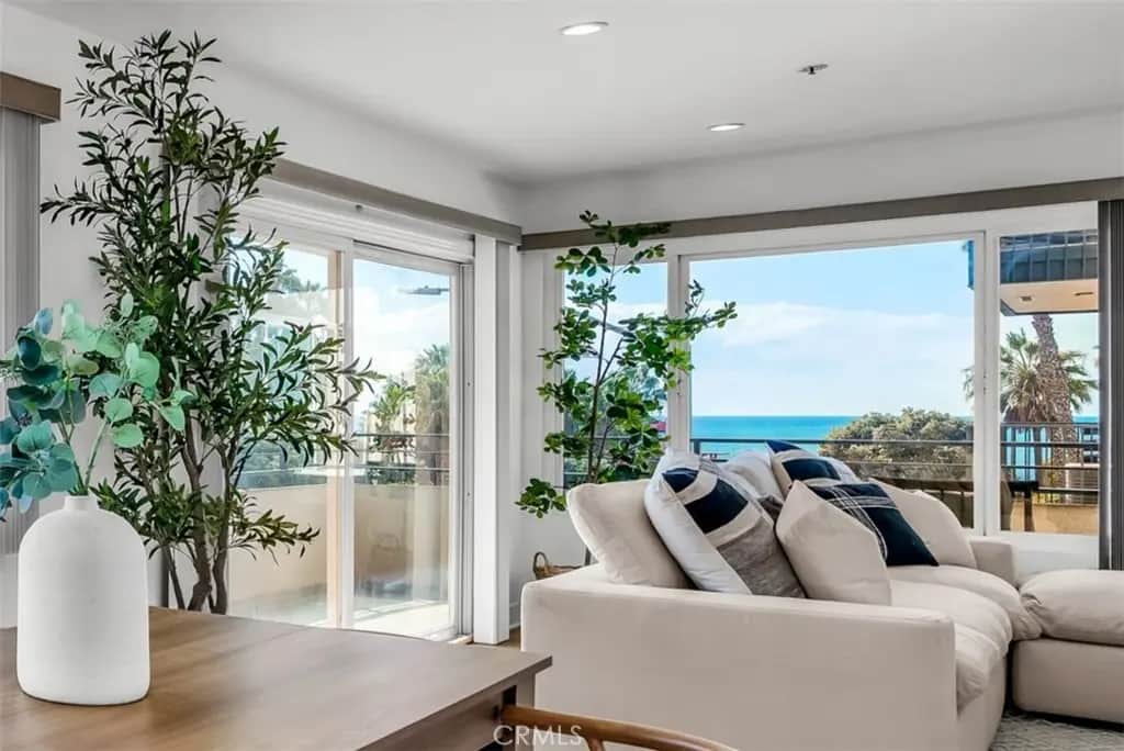 230 S Catalina Avenue 214, Redondo Beach, CA — listing photo 1