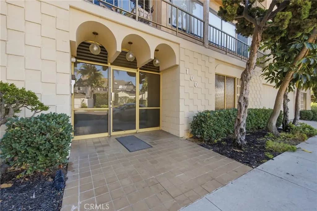 100 Loma 301, Long Beach, CA — listing photo 1