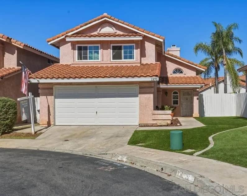 1370 Hiawatha Gln, Escondido, CA — listing photo 1