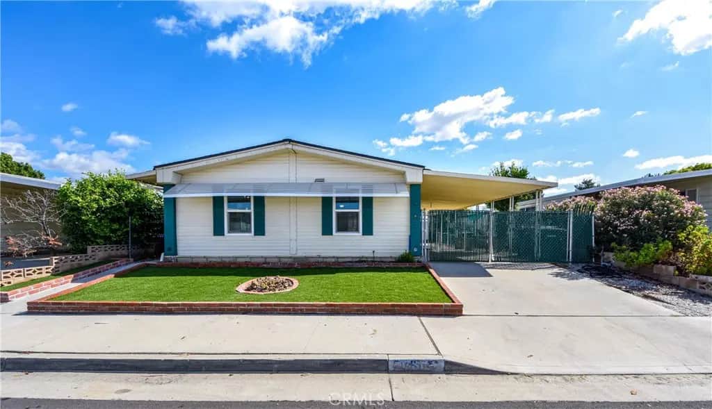 576 Palos, Hemet, CA — listing photo 1