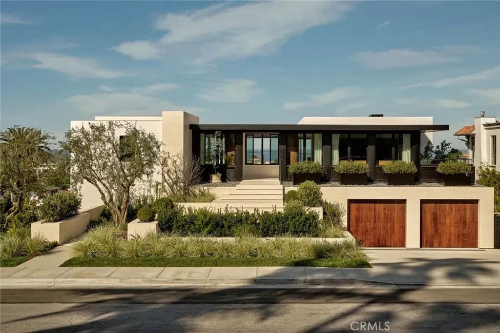 101 N Poinsettia Avenue, Manhattan Beach, CA — listing photo 1