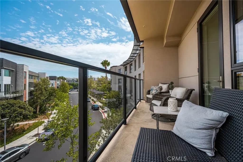 402 Rockefeller 315, Irvine, CA — listing photo 1