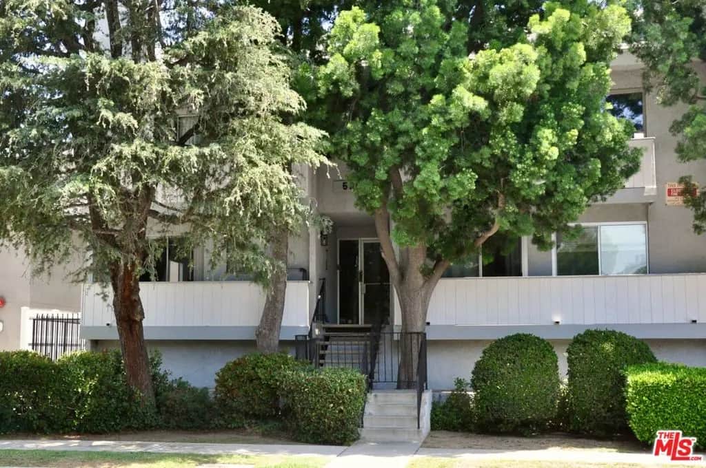 5900 Murietta Avenue 202, Valley Glen, CA — listing photo 1