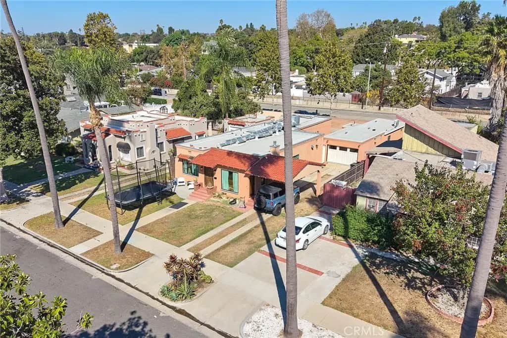 529 W Whiting, Fullerton, CA — listing photo 1