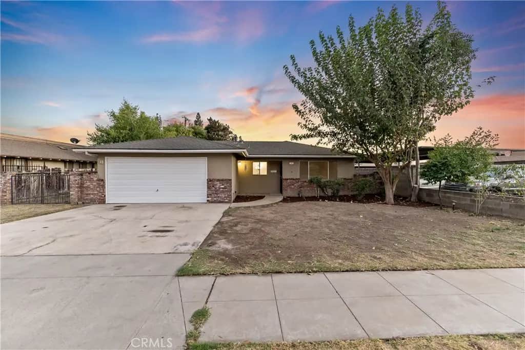 4560 E Fountain, Fresno, CA — listing photo 1