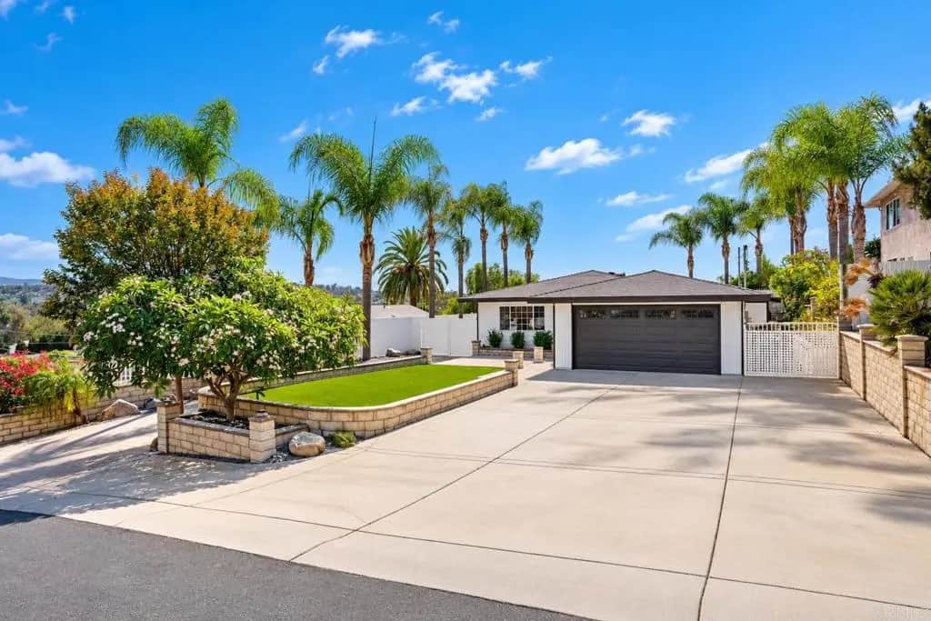 2421 Green Meadow Way, Vista, CA — listing photo 1