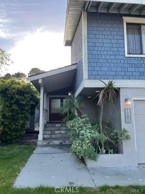 1204 Elm Ave, Manhattan Beach, CA — listing photo 1
