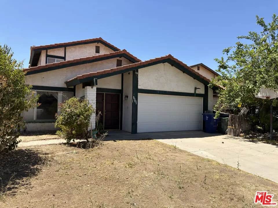 5301 Eastridge Court, Bakersfield, CA — listing photo 1