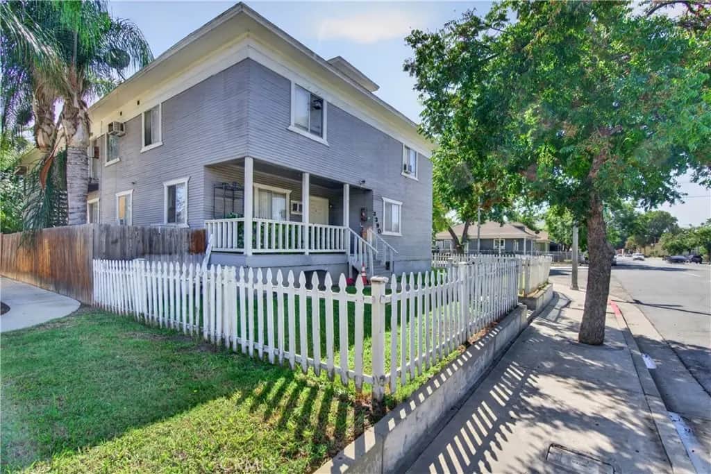 3390 Lime Street, Riverside, CA — listing photo 1