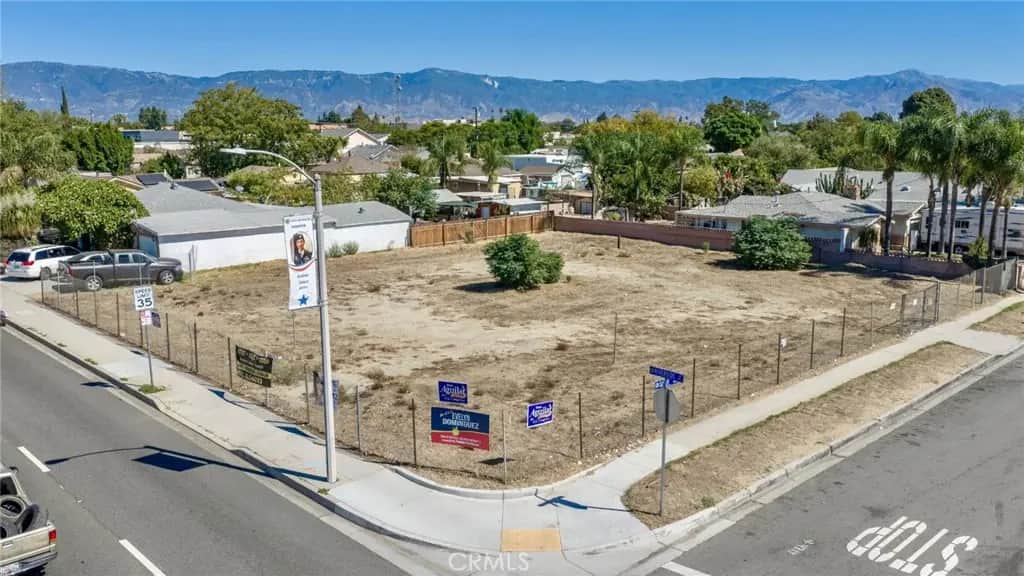 359 S Riverside, Rialto, CA — listing photo 1