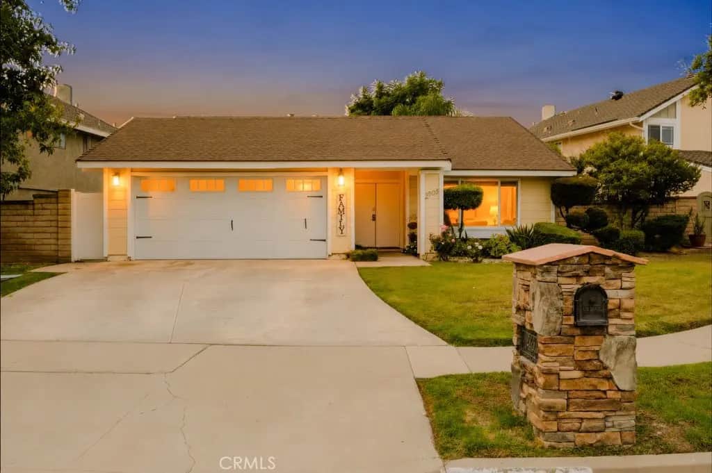 2905 El Paso Ave, Simi Valley, CA — listing photo 1