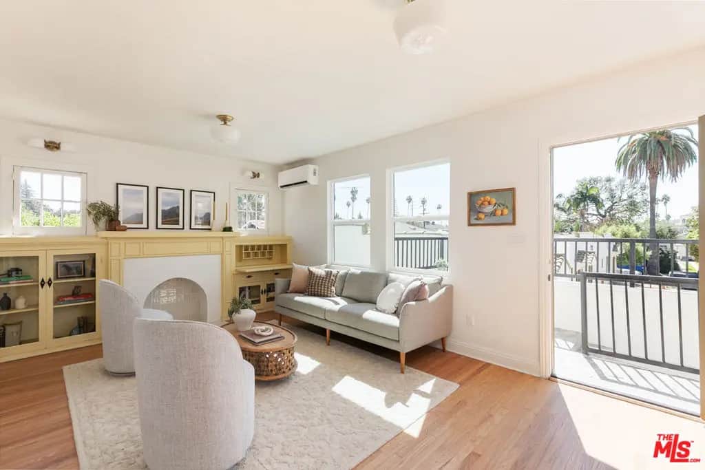 2225 Addison Way, Los Angeles, CA — listing photo 1