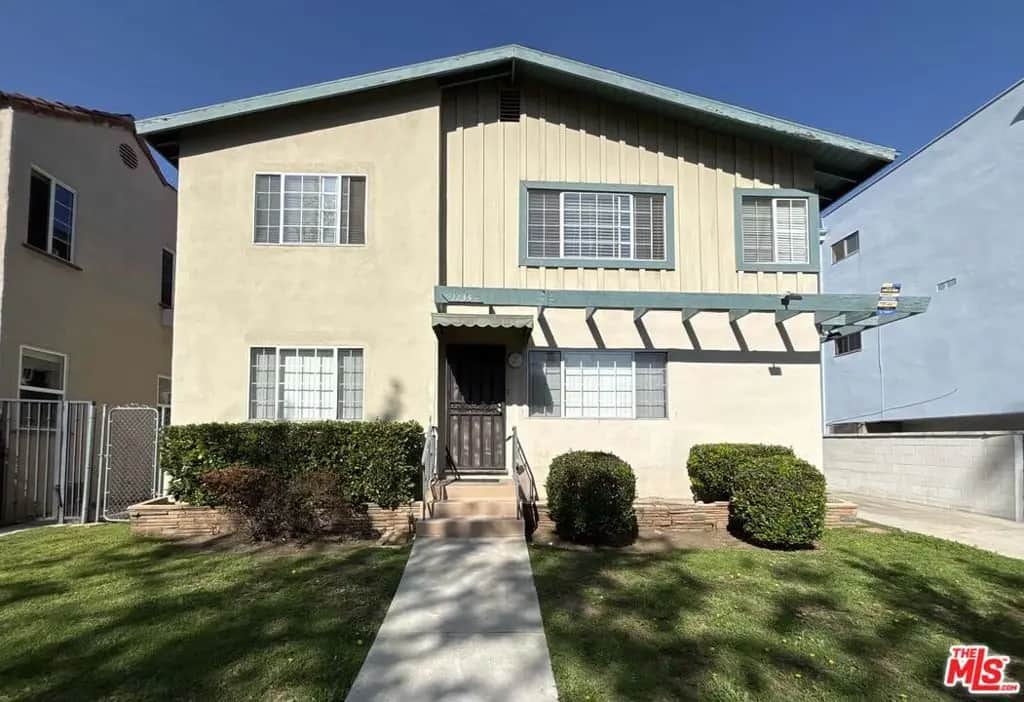 1135 S Oakhurst Drive 3, Los Angeles, CA — listing photo 1