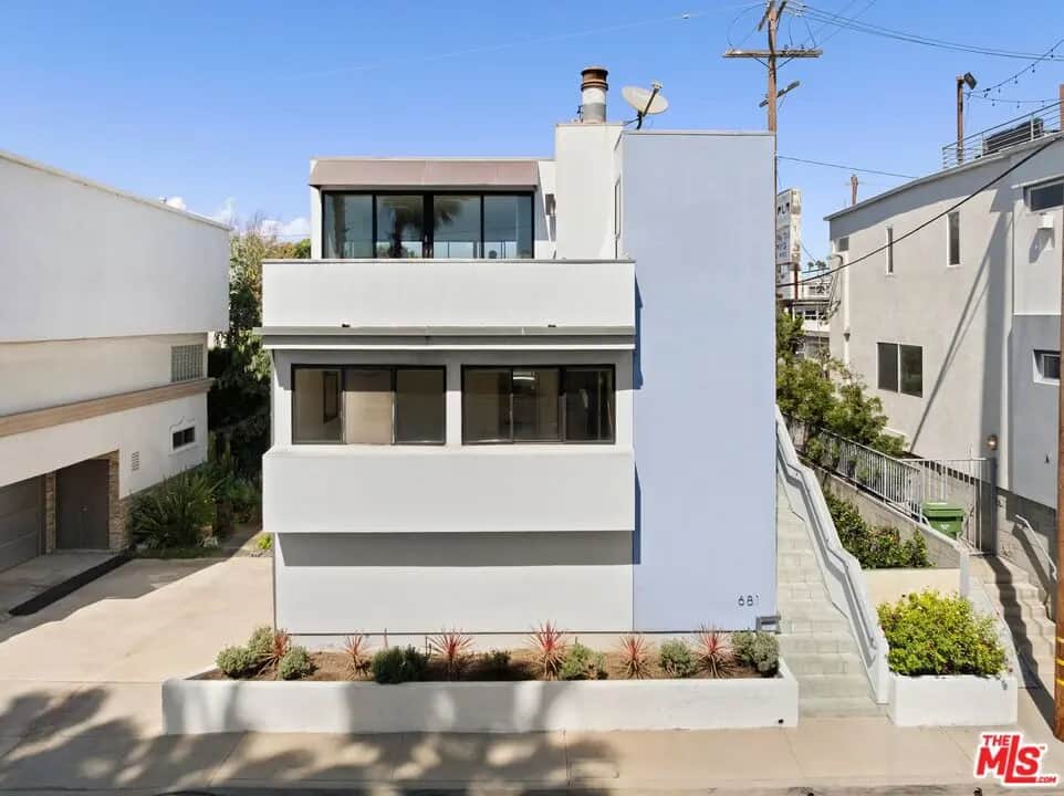 681 Mildred Avenue, Venice, CA — listing photo 1