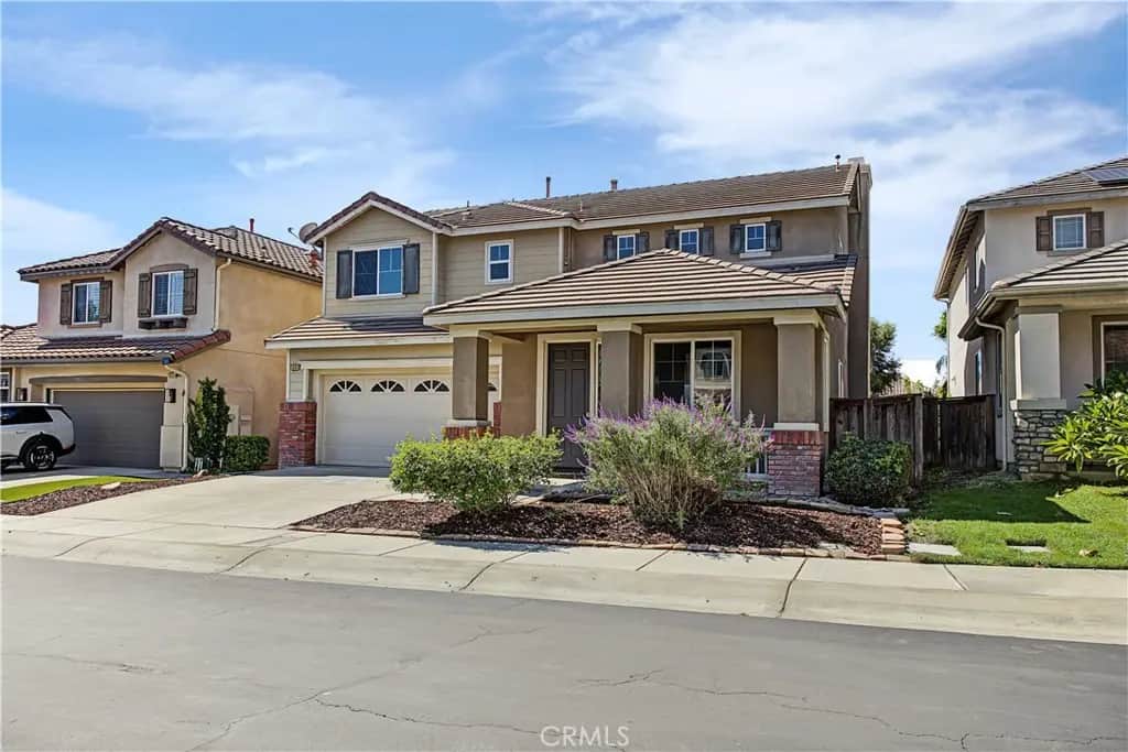 1561 N Catskills, Upland, CA — listing photo 1
