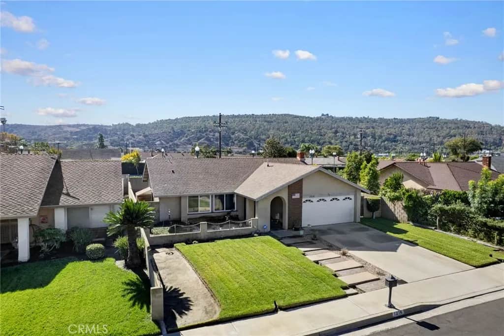 1216 Grossmont, Whittier, CA — listing photo 1