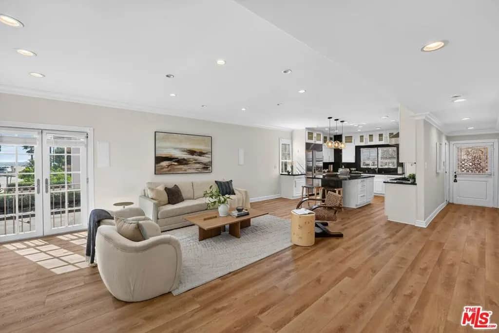 6220 Pacific Avenue 102, Playa Del Rey, CA — listing photo 1