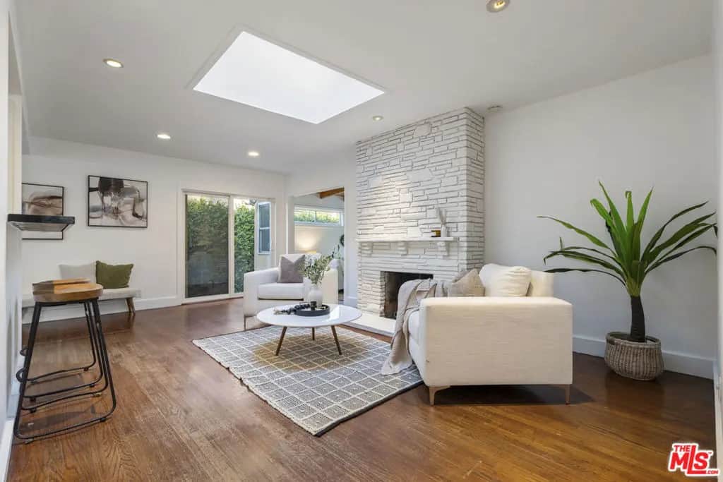 5410 Columbus Avenue, Van Nuys, CA — listing photo 1