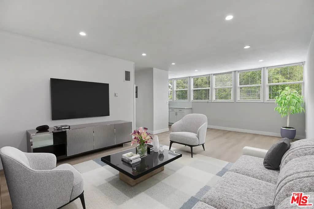 144 N Swall Drive E, Beverly Hills, CA — listing photo 1